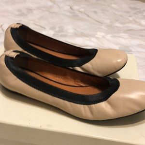 SOLD- Geox flats size 7.5.